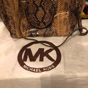 Michael Kors purse